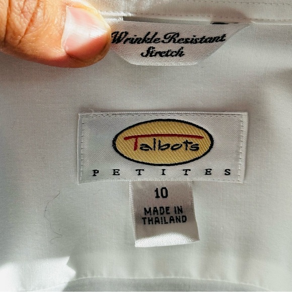 Talbots tapered fit wrinkle resistant stretch white top - Picture 15 of 15